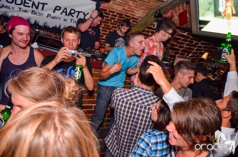 Club Escape: NMD Student's Party, 