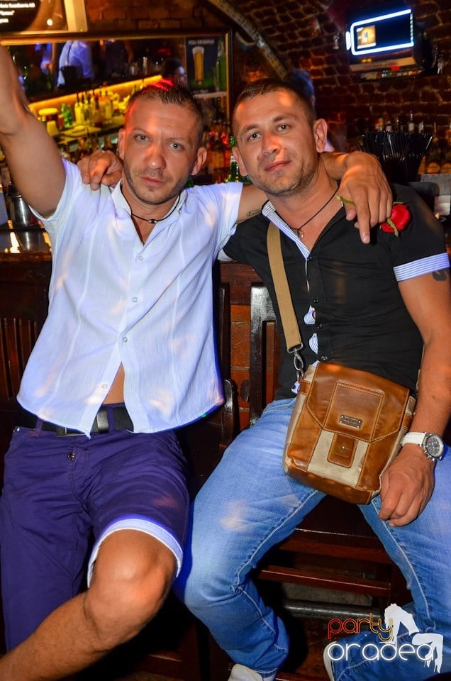 Club Escape nu doarme!, 