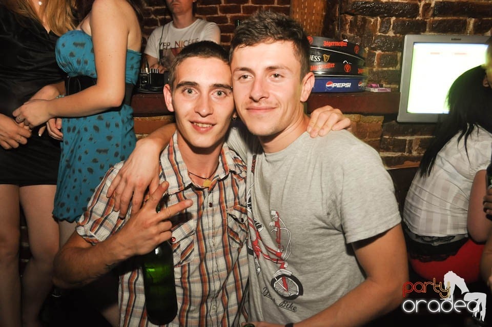 Club Escape prezintă: DJ Coxxo, 