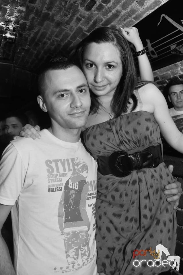 Club Escape prezintă: DJ Coxxo, 