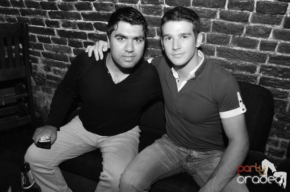 Club Escape prezintă: DJ Coxxo, 