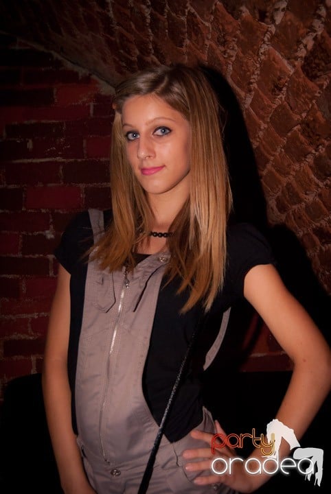 Club escape seară de seară, 