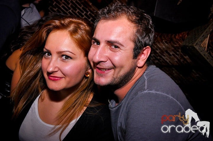 Club Escape vineri noaptea, 