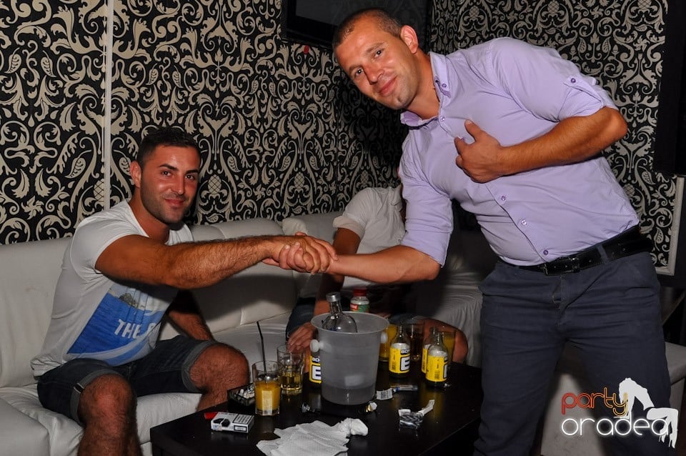 Club Life: Music in the Night, 