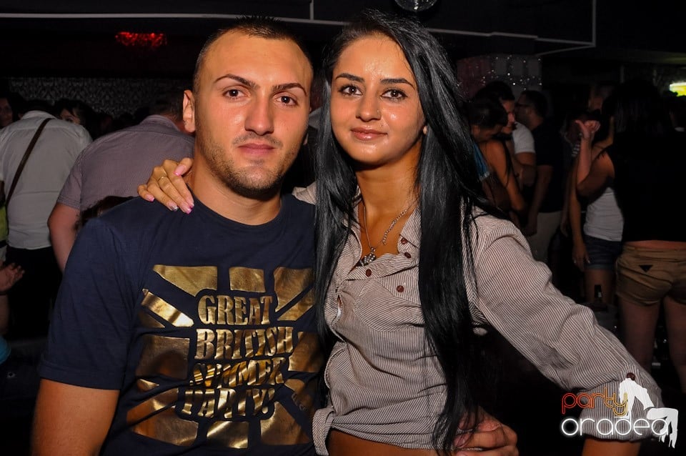 Club Life: Music in the Night, 