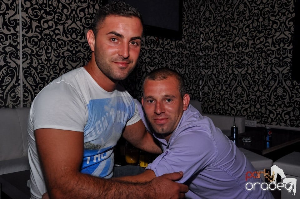 Club Life: Music in the Night, 