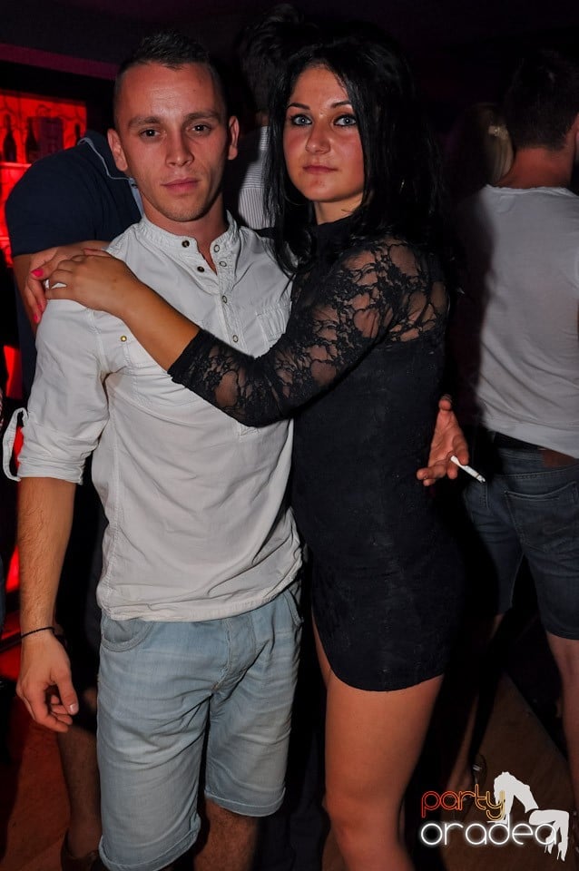 Club Life: Music in the Night, 