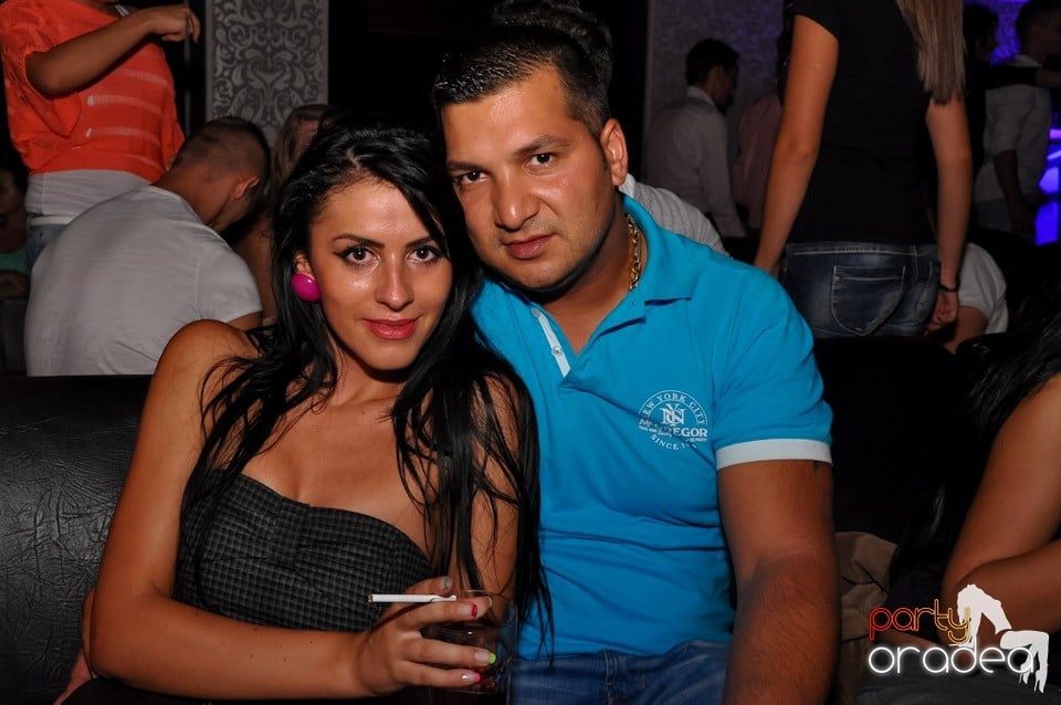 Club Life: Music in the Night, 