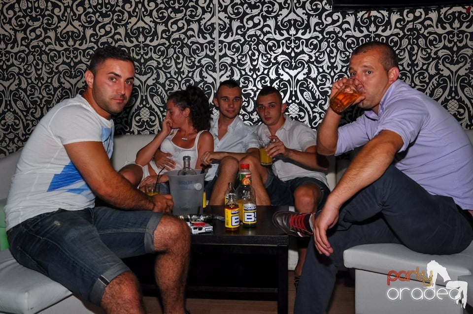 Club Life: Music in the Night, 