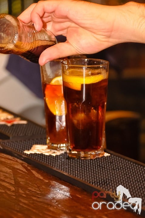 Clubbing în Downtown, 