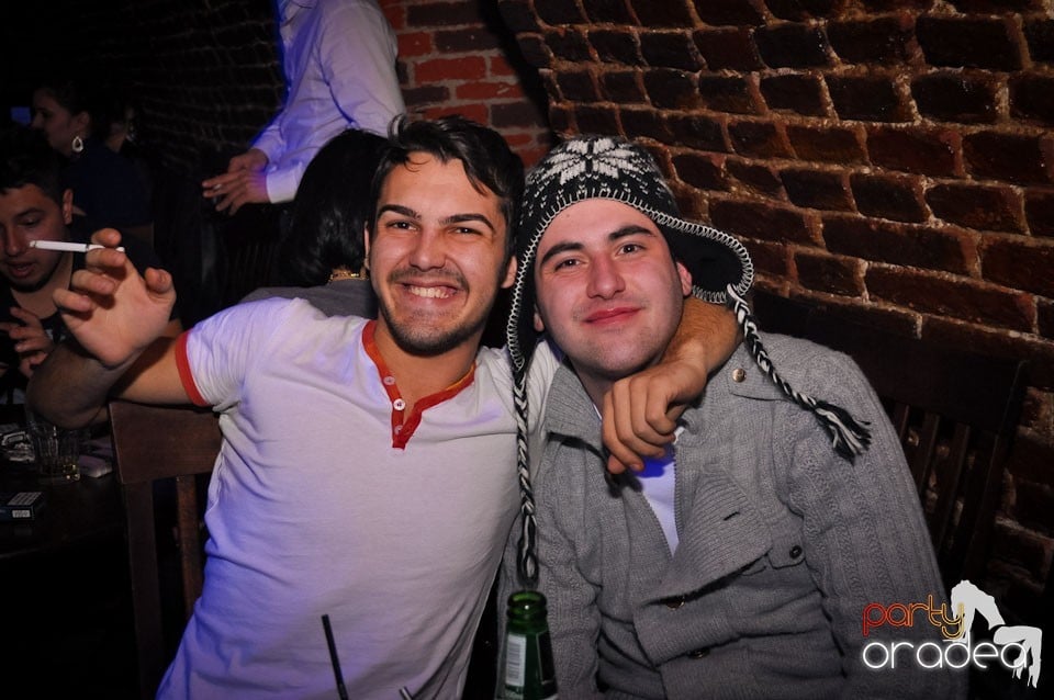 Clubbing în Escape, 