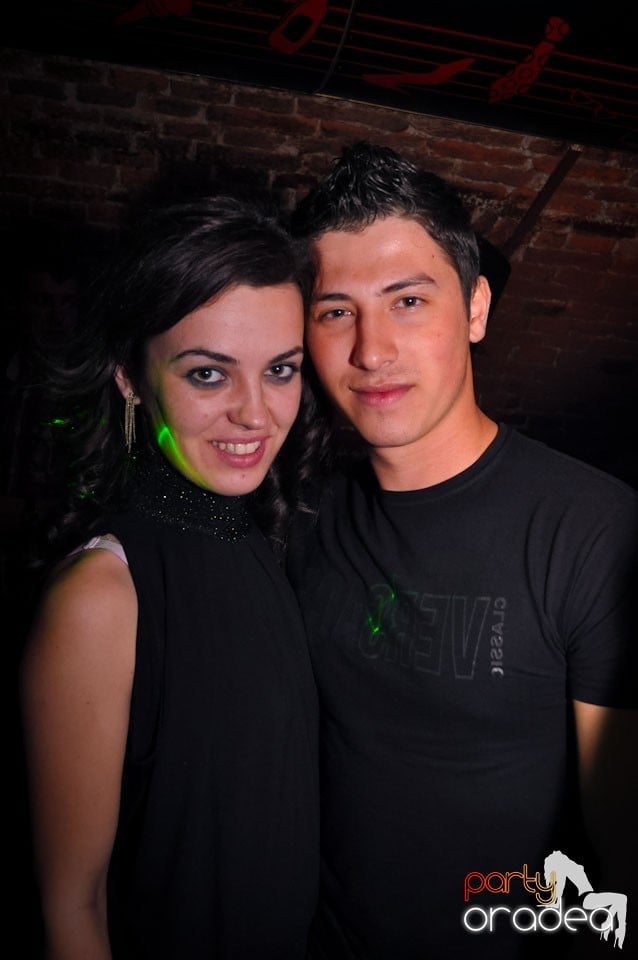 Clubbing în Escape, 