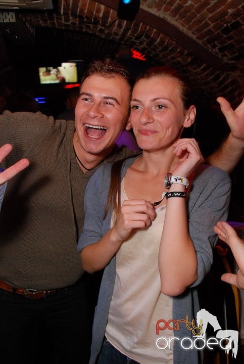 Clubbing în Escape, 