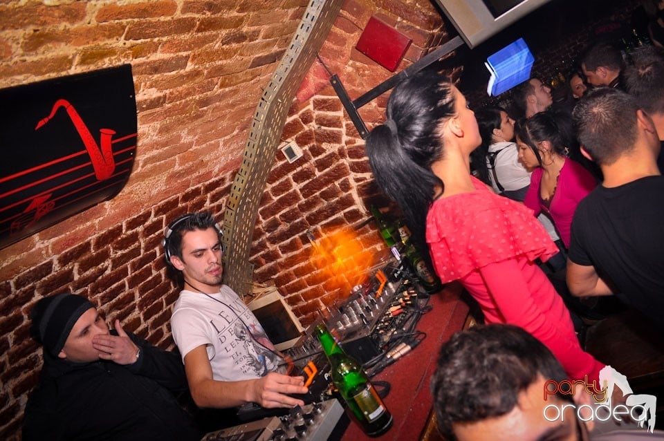 Clubbing în Escape, 