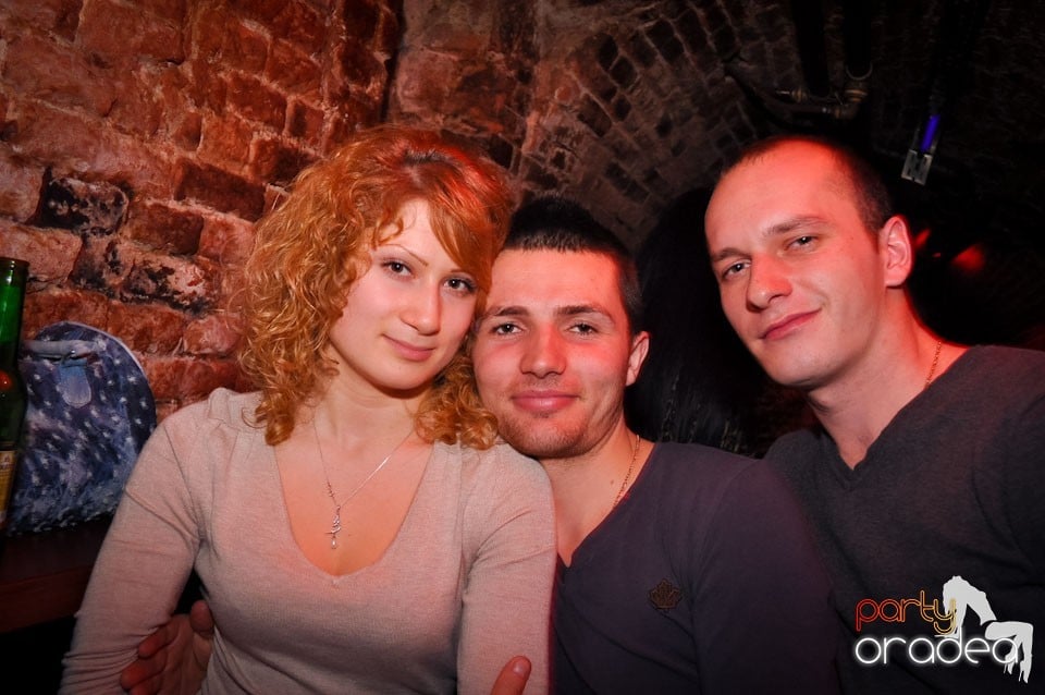 Clubbing în Escape, 