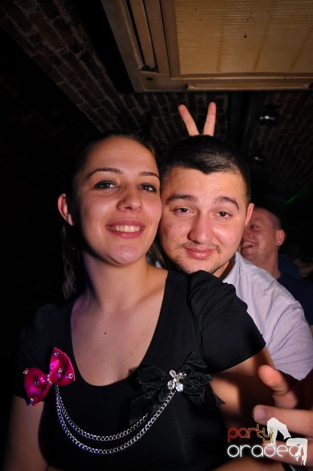 Clubbing în Escape, 