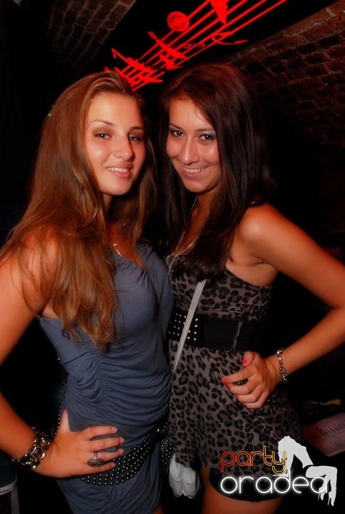 Clubbing în Escape, 