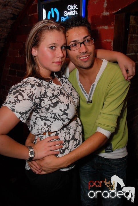 Clubbing în Escape, 