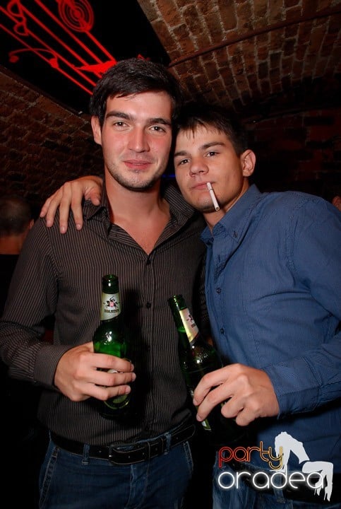 Clubbing în Escape, 