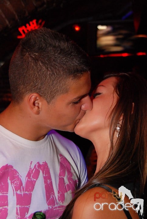 Clubbing în Escape, 