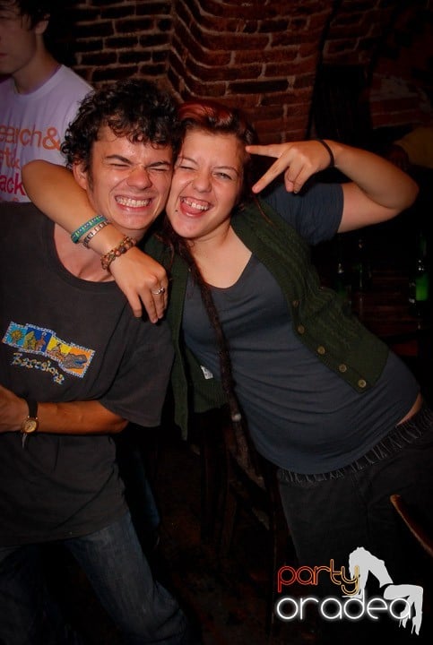 Clubbing în Escape, 