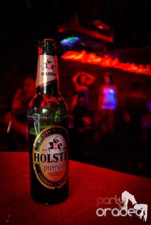 Clubbing în Escape, 