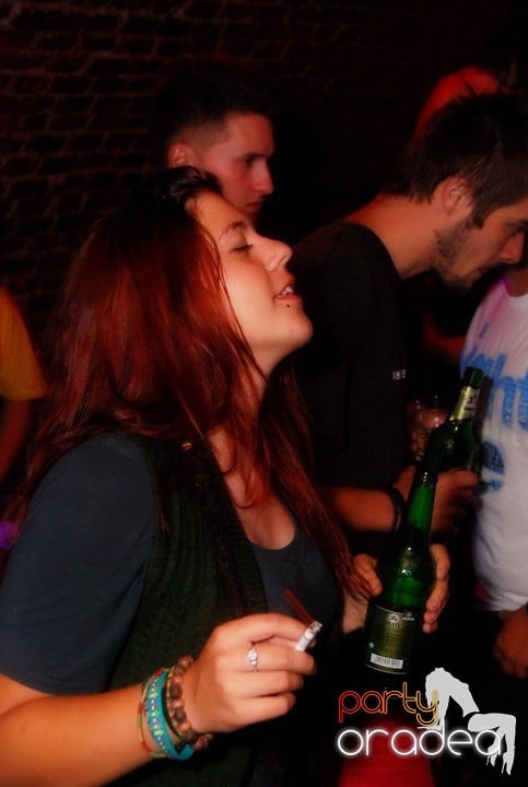 Clubbing în Escape, 