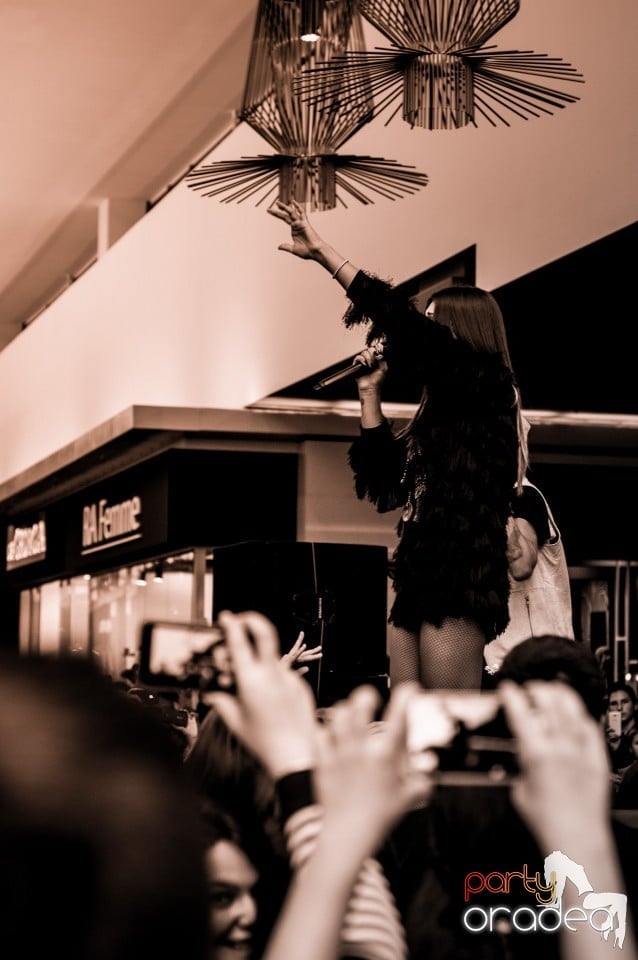 Concert Antonia, Lotus Center