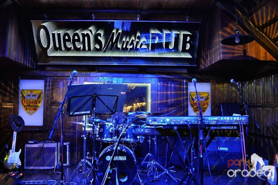 Concert Desperado în Queen's, Queen's Music Pub