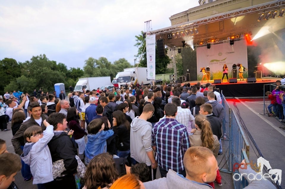 Concert Ellie White,