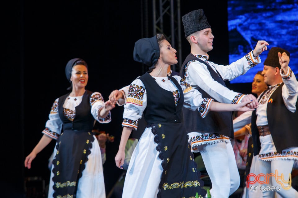 Concert Folcloric, Teatrul Regina Maria