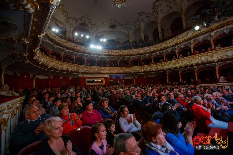 Concert Folcloric, Teatrul Regina Maria