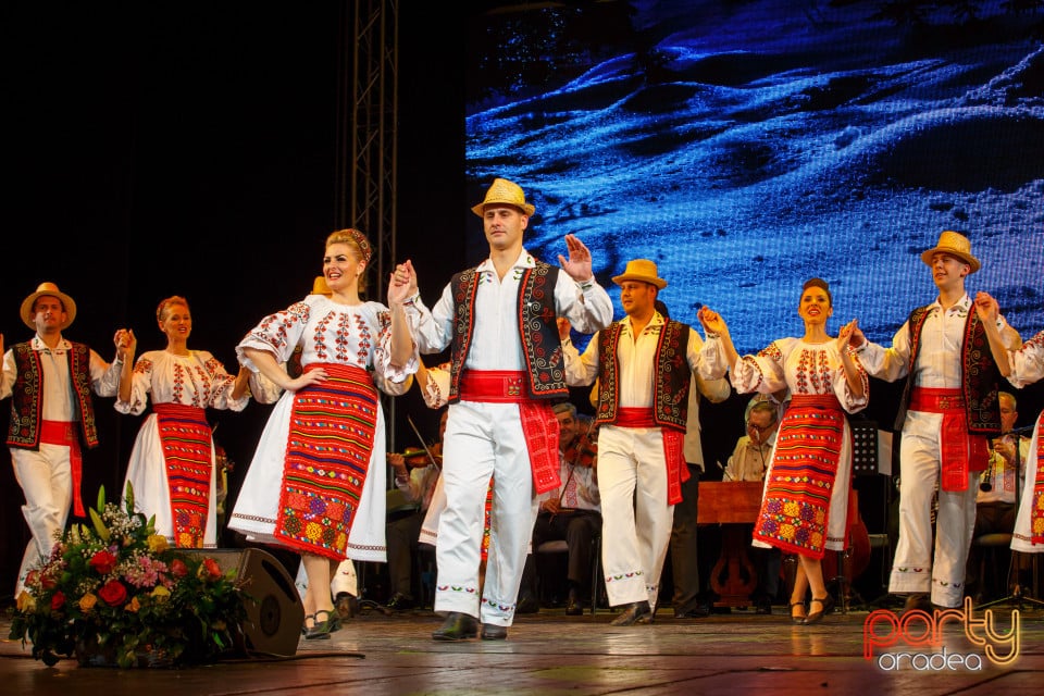 Concert Folcloric, Teatrul Regina Maria