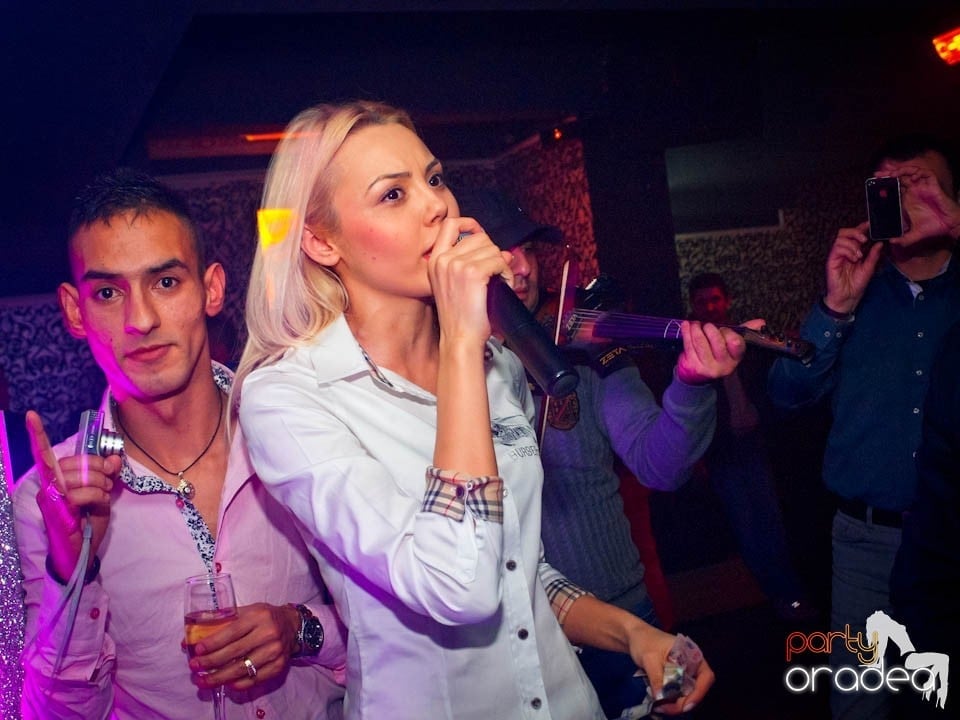 Concert Live cu Denisa în Club Life, 