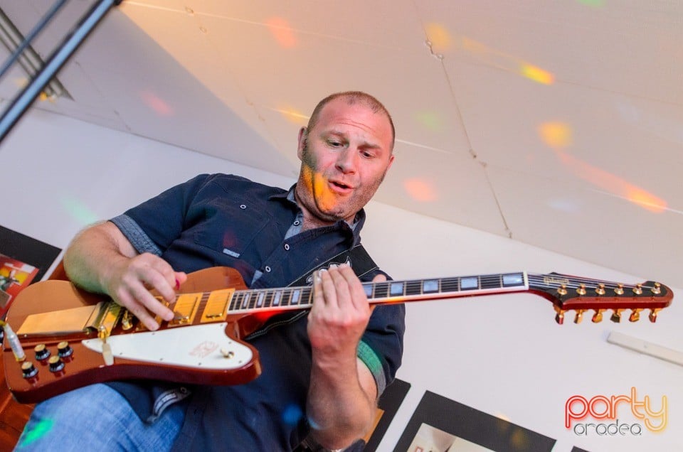 Concert Marius Dobra Band, Kosher wine coffee and jazz