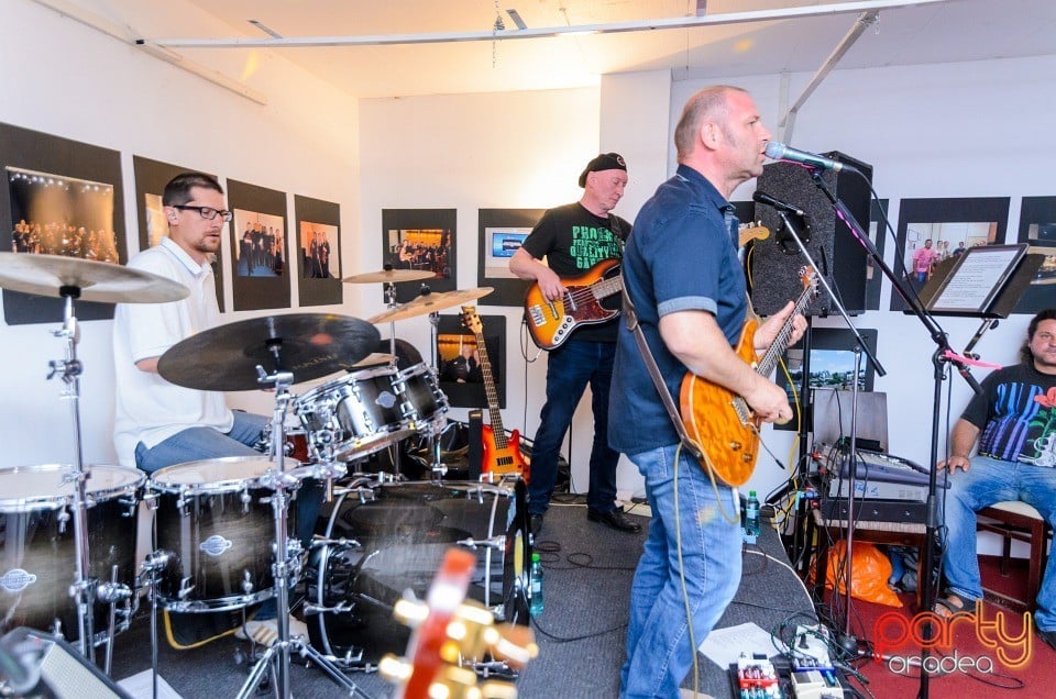 Concert Marius Dobra Band, Kosher wine coffee and jazz