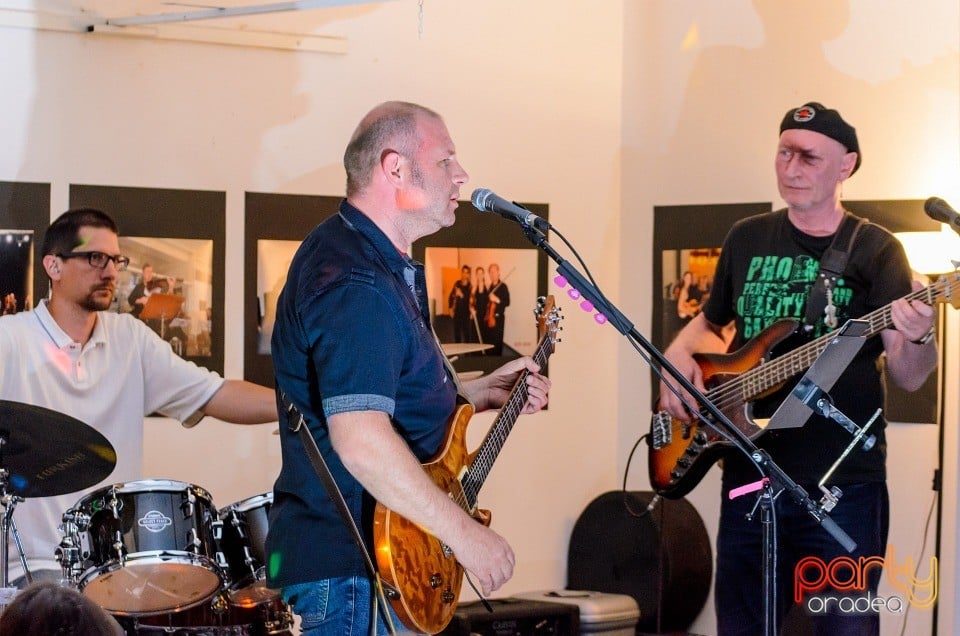 Concert Marius Dobra Band, Kosher wine coffee and jazz