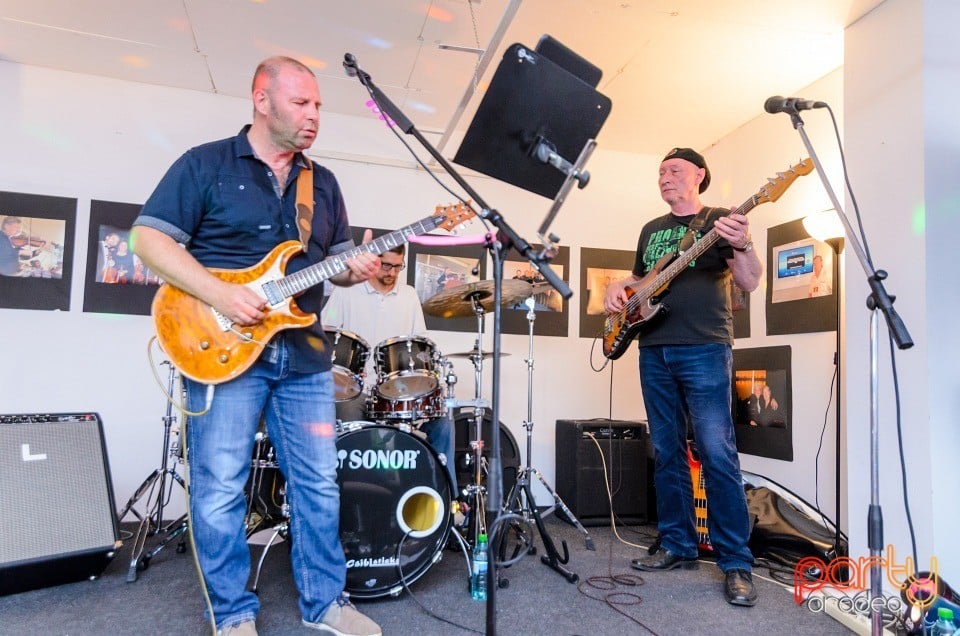Concert Marius Dobra Band, Kosher wine coffee and jazz