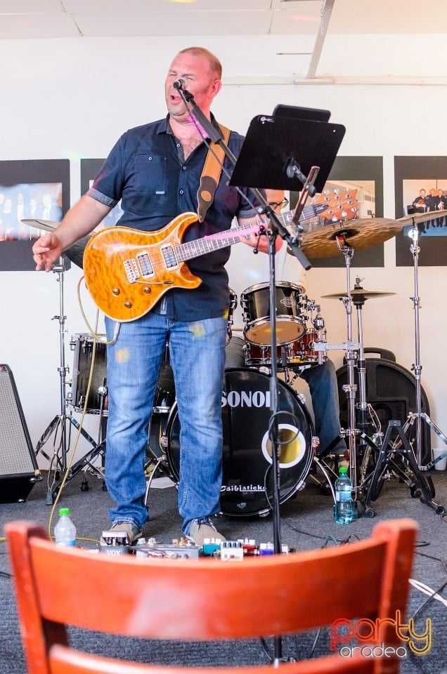 Concert Marius Dobra Band, Kosher wine coffee and jazz