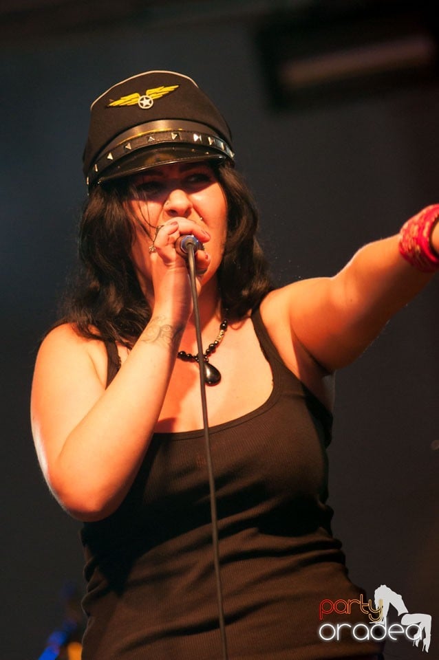 Concert Red Wine,