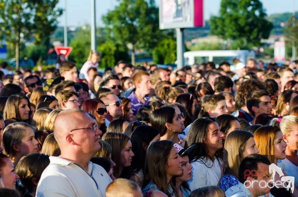Concert Vama, Lotus Center