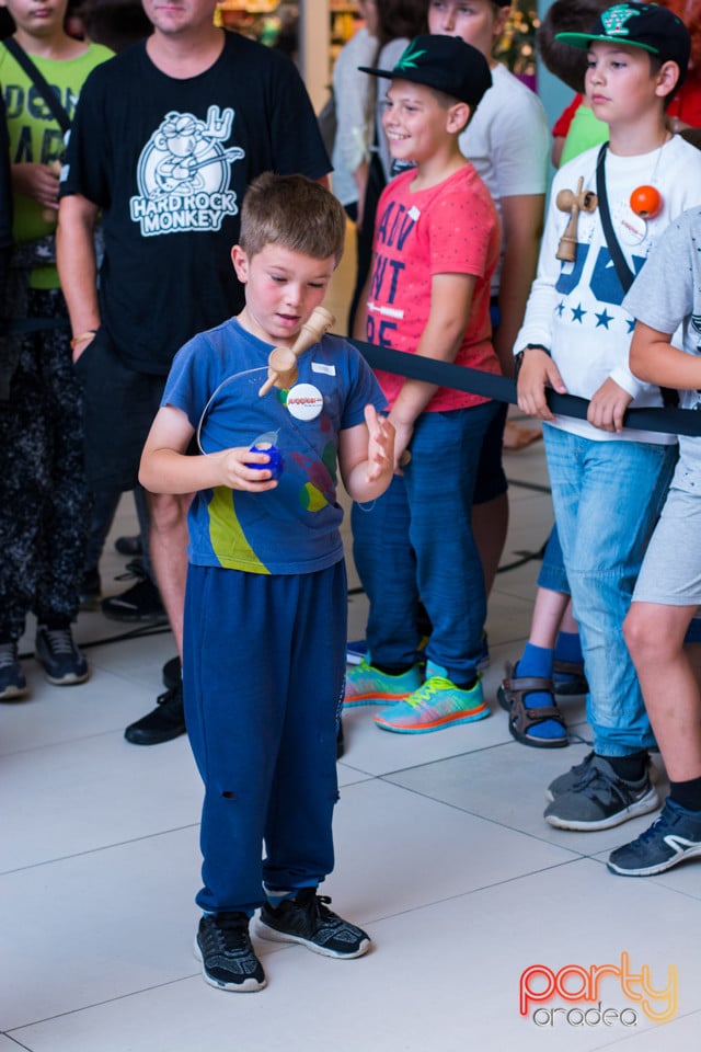 Concurs Kendama, Lotus Center