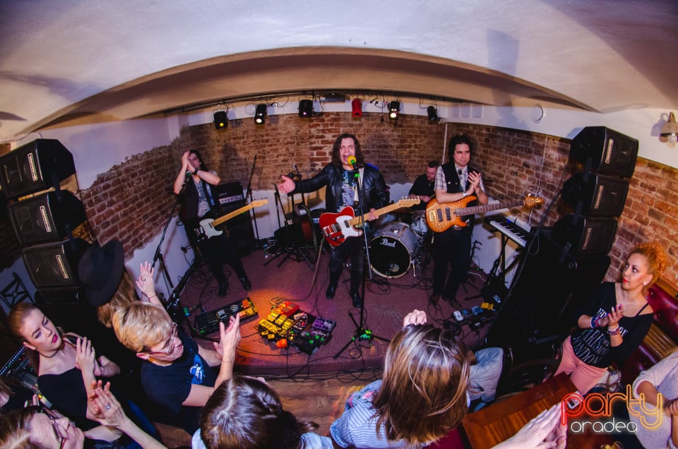 Concert Bosquito, Restaurant Coquette