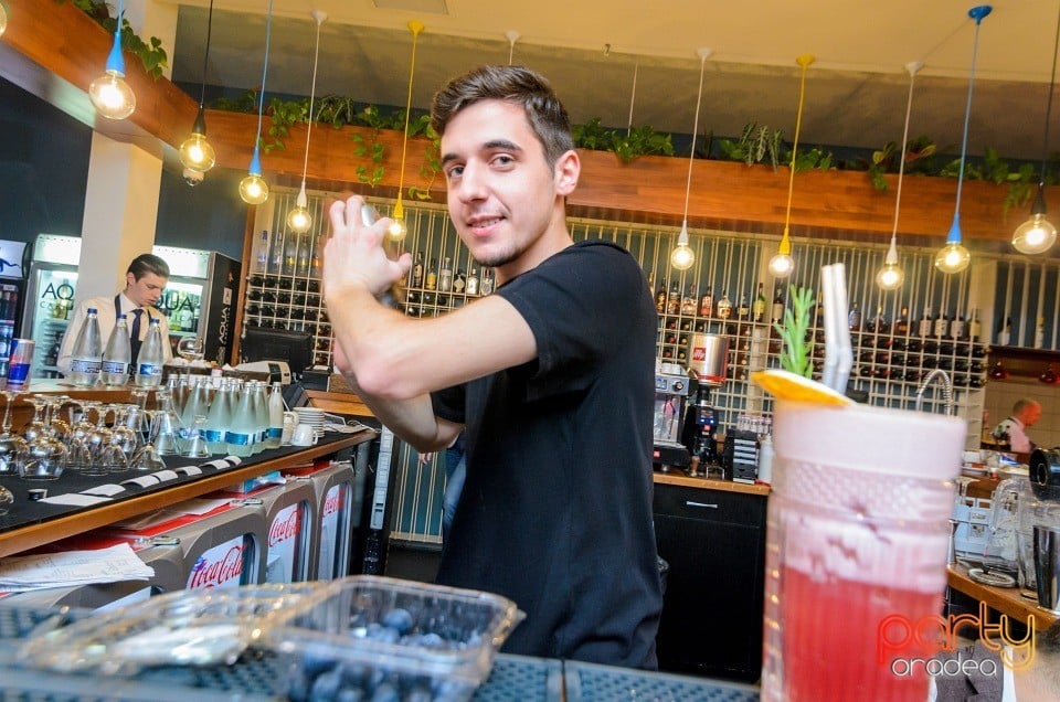 Cosmopolitan Party, Restaurant Rivo