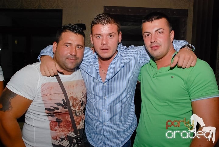 Coxxo şi Pityu la Kadó Cafe, 