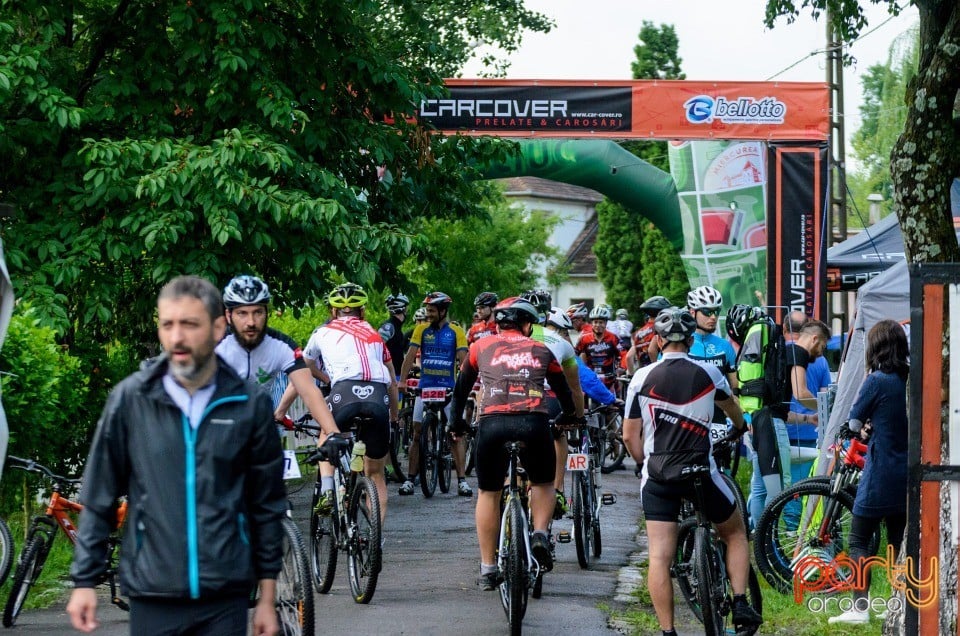 Crater Maraton, Băile 1 Mai