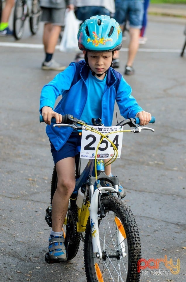 Crater Maraton, Băile 1 Mai