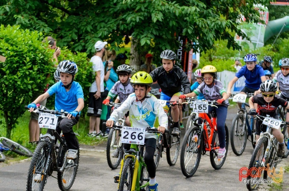Crater Maraton, Băile 1 Mai