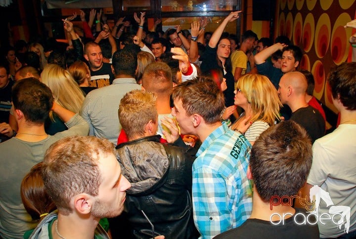 Crazy Legs cu DJ Palotai, Juice