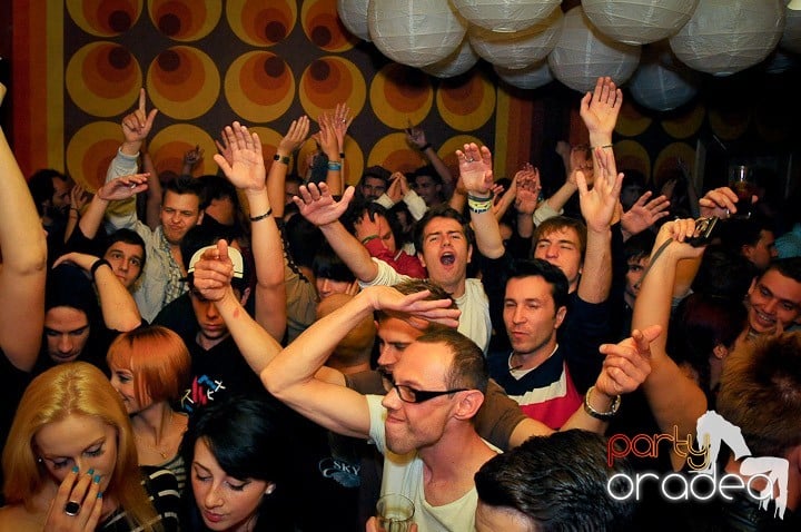 Crazy Legs cu DJ Palotai, Juice